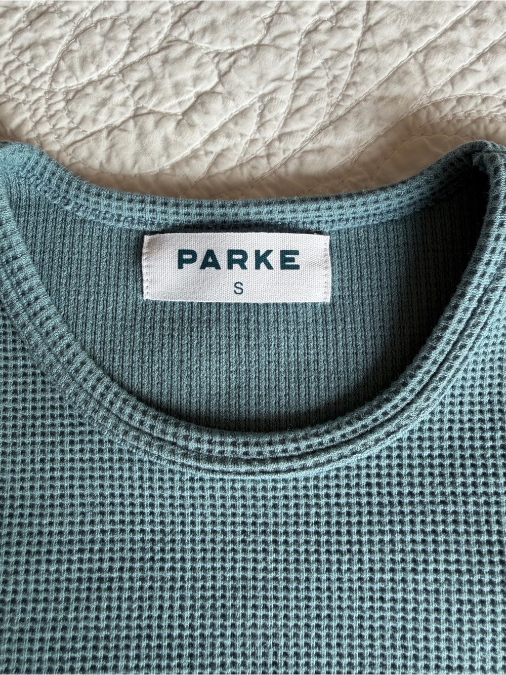 PARKE Women’s Waffle T-Shirt Glacier - Picture 3 of 4